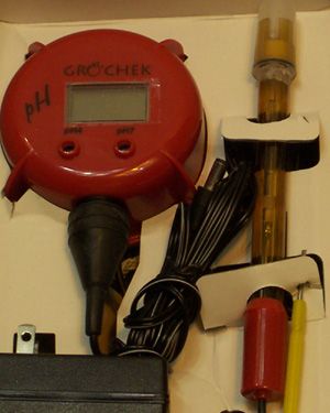 Hanna GroChek pH Meter